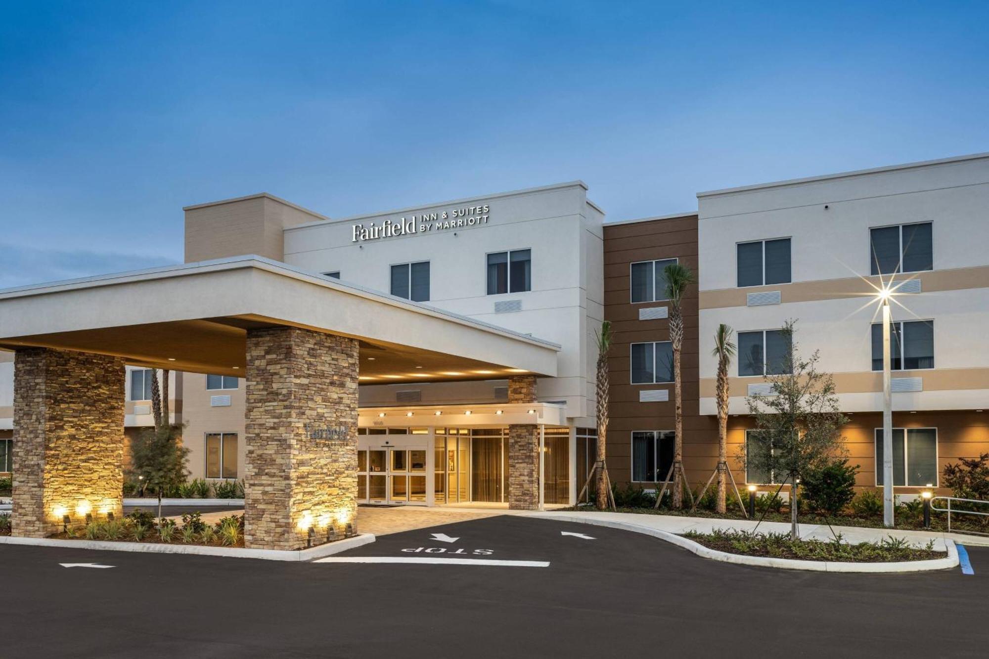 Fairfield Inn & Suites ベロ・ビーチ エクステリア 写真